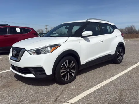 White 2020 Nissan Kicks SV for sale in Oklahoma City, OK