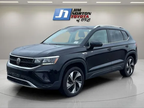 White 2024 Volkswagen Taos SE for sale in Oklahoma City, OK