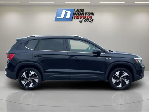 More photos of 2024 Volkswagen Taos SE at Jim Norton Toyota Of OKC, OK