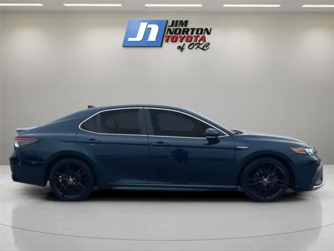 More photos of 2021 Toyota Camry Hybrid XSE at Jim Norton Toyota Of OKC, OK