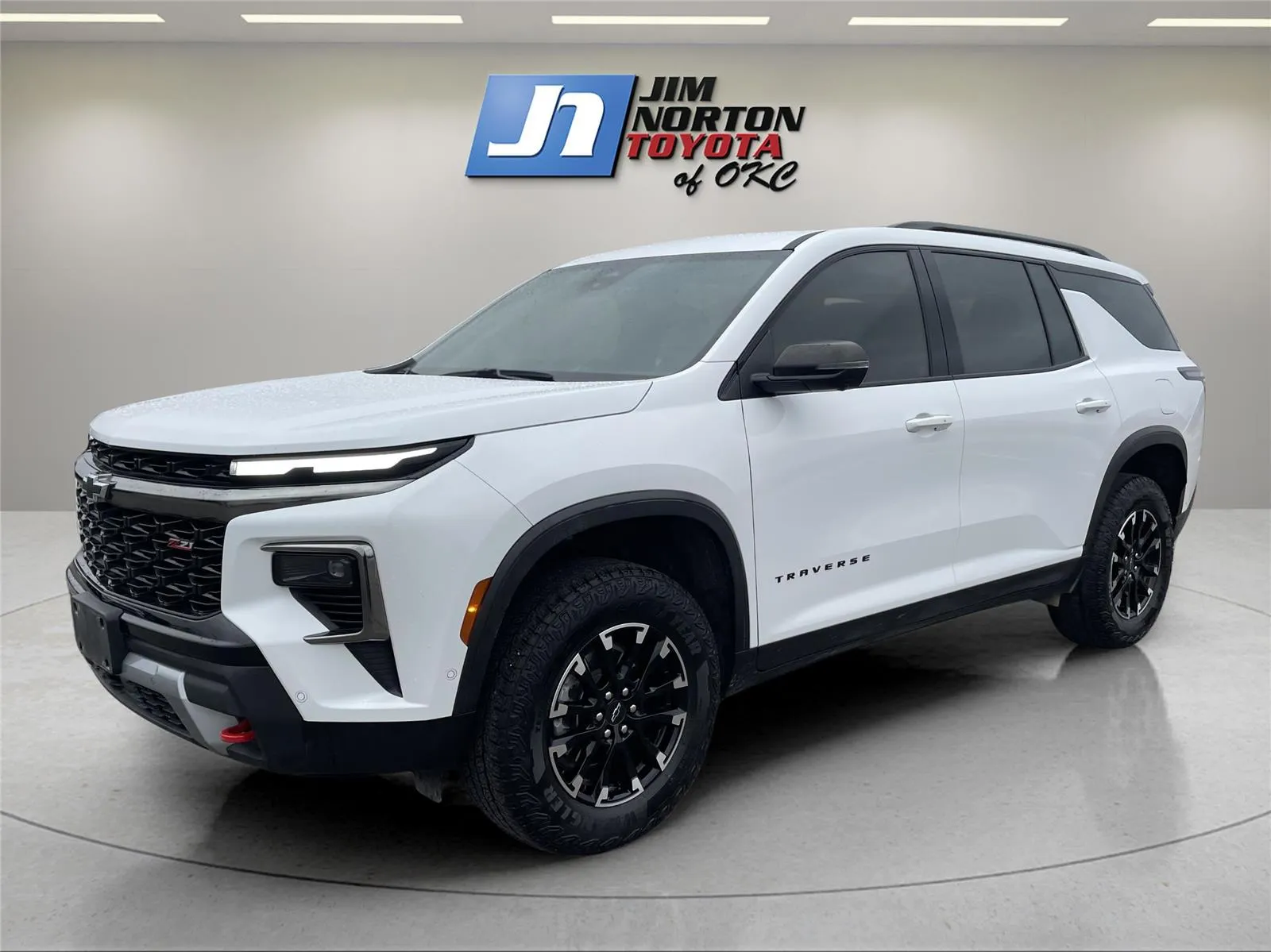 White 2024 Chevrolet Traverse AWD Z71 for sale in Oklahoma City, OK