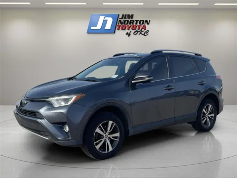 Gray 2018 Toyota RAV4 XLE for sale in Oklahoma City, OK
