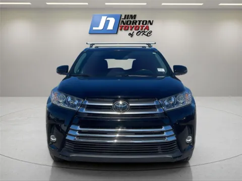Photos of 2019 Toyota Highlander Limited Platinum for sale in Oklahoma City, OK at Jim Norton Toyota Of OKC
