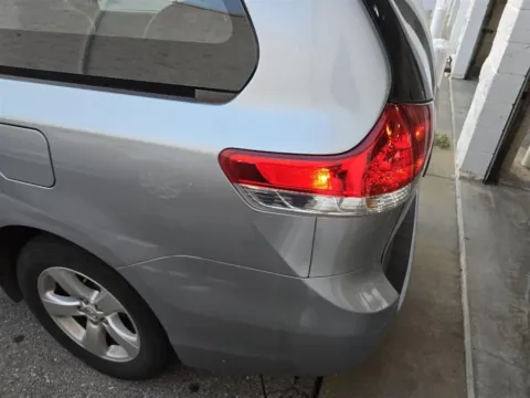 Silver 2013 Toyota Sienna L for sale in Oklahoma City, OK