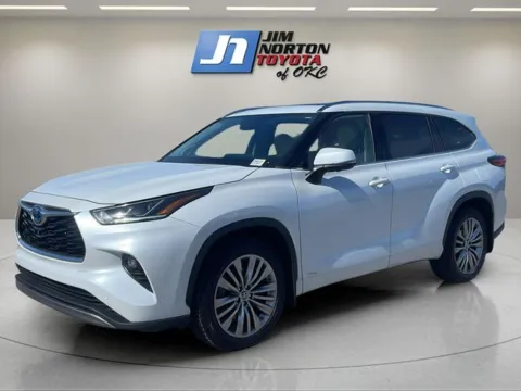 Gray 2023 Toyota Highlander Hybrid Platinum for sale in Oklahoma City, OK