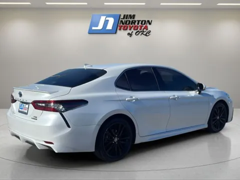 More photos of 2021 Toyota Camry Hybrid XSE at Jim Norton Toyota Of OKC, OK