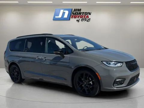 Another view of 2025 Chrysler Pacifica Limited for sale in Oklahoma City, OK at Jim Norton Toyota Of OKC