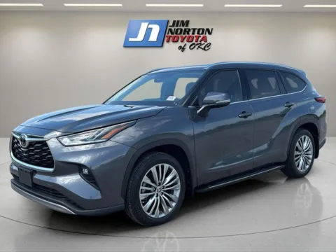 Gray 2023 Toyota Highlander Platinum for sale in Oklahoma City, OK