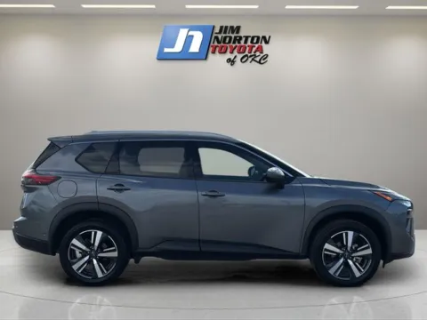 More photos of 2024 Nissan Rogue SL at Jim Norton Toyota Of OKC, OK