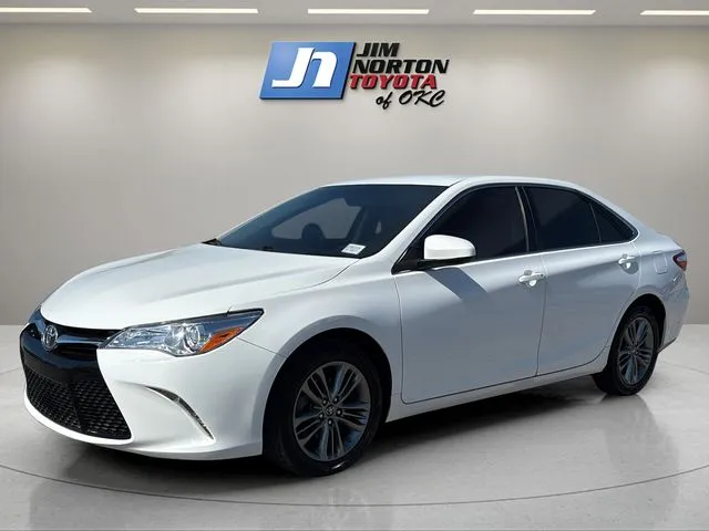 White 2017 Toyota Camry SE for sale in Oklahoma City, OK