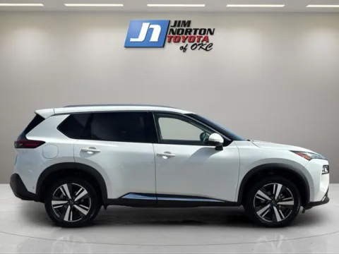 More photos of 2023 Nissan Rogue SL at Jim Norton Toyota Of OKC, OK