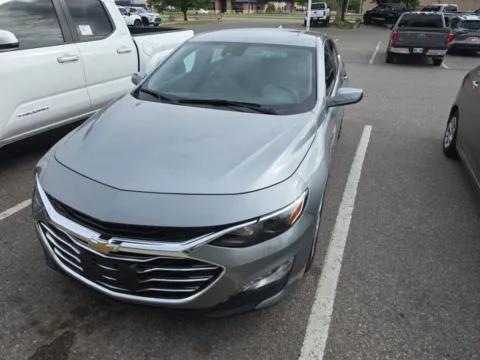 Gray 2025 Chevrolet Malibu LT for sale in Oklahoma City, OK