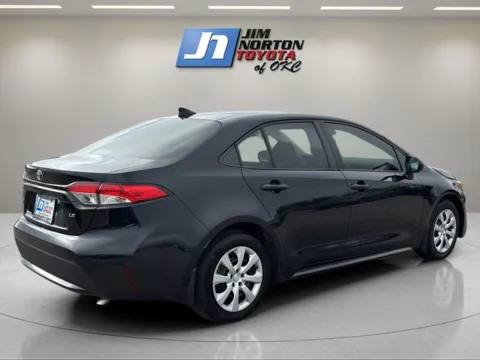 More photos of 2022 Toyota Corolla LE at Jim Norton Toyota Of OKC, OK