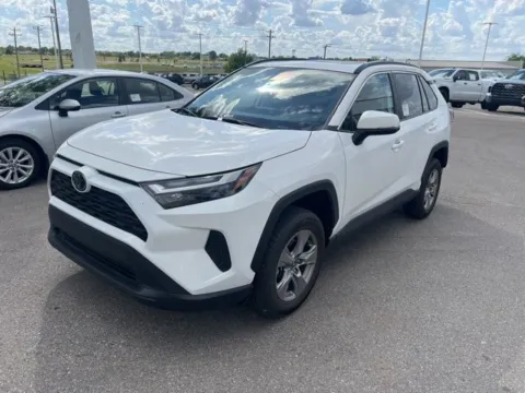 White 2025 Toyota RAV4 XLE for sale in Oklahoma City, OK