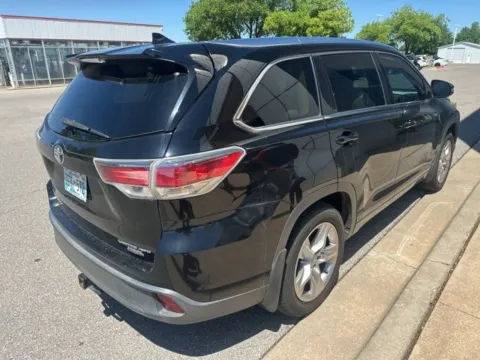 More photos of 2015 Toyota Highlander Limited Platinum V6 at Jim Norton Toyota Of OKC, OK