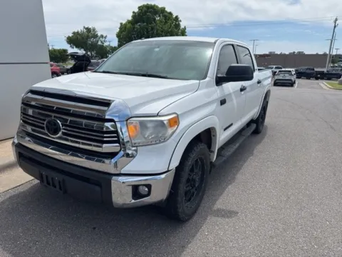 White 2017 Toyota Tundra SR5 for sale in Oklahoma City, OK