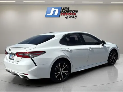 More photos of 2018 Toyota Camry SE at Jim Norton Toyota Of OKC, OK