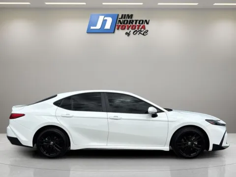 More photos of 2025 Toyota Camry SE at Jim Norton Toyota Of OKC, OK