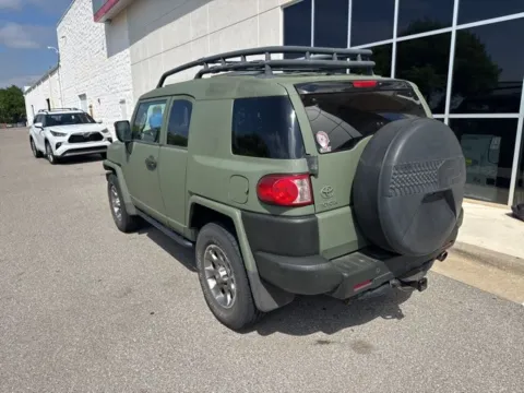 More photos of 2011 Toyota FJ Cruiser at Jim Norton Toyota Of OKC, OK