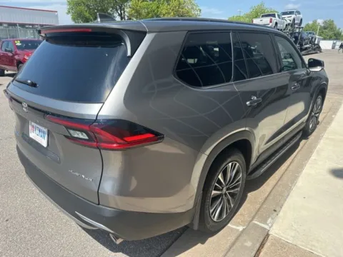 More photos of 2025 Toyota Grand Highlander Hybrid MAX Platinum at Jim Norton Toyota Of OKC, OK
