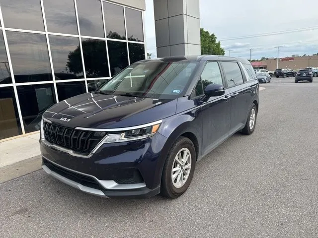 Blue 2023 Kia Carnival LX for sale in Oklahoma City, OK