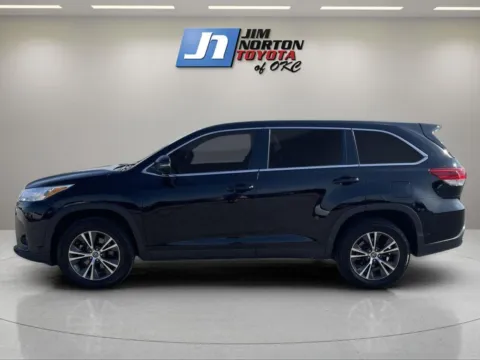 Photos of 2019 Toyota Highlander LE Plus for sale in Oklahoma City, OK at Jim Norton Toyota Of OKC