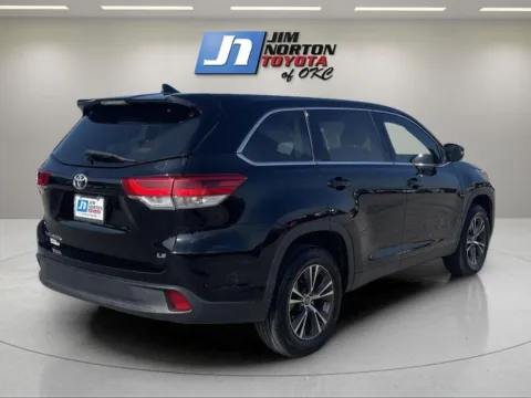 More photos of 2019 Toyota Highlander LE Plus at Jim Norton Toyota Of OKC, OK