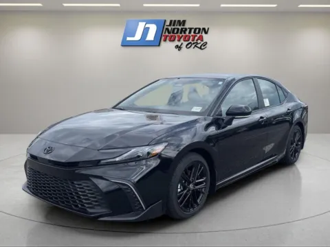 Black 2025 Toyota Camry SE for sale in Oklahoma City, OK
