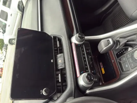 More photos of 2024 Toyota RAV4 Limited at Jim Norton Toyota Of OKC, OK