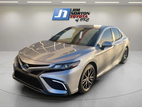 Silver 2024 Toyota Camry SE for sale in Oklahoma City, OK