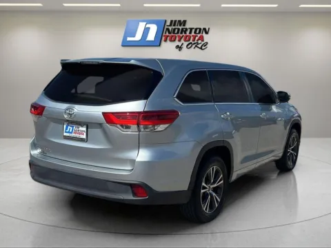 More photos of 2017 Toyota Highlander LE at Jim Norton Toyota Of OKC, OK