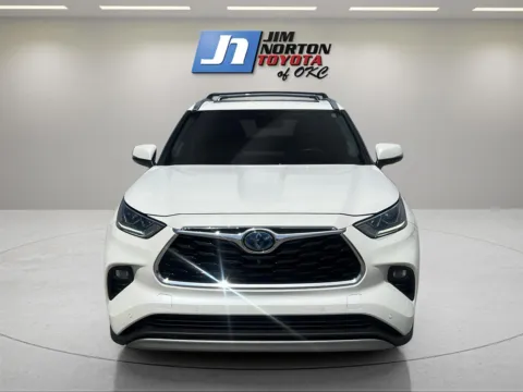 Photos of 2021 Toyota Highlander Hybrid Platinum for sale in Oklahoma City, OK at Jim Norton Toyota Of OKC