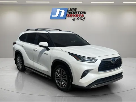 Another view of 2021 Toyota Highlander Hybrid Platinum for sale in Oklahoma City, OK at Jim Norton Toyota Of OKC