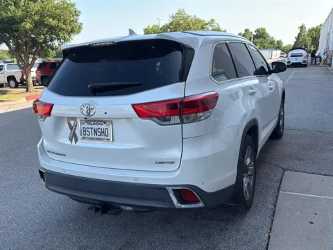 Another view of 2018 Toyota Highlander Limited Platinum for sale in Oklahoma City, OK at Jim Norton Toyota Of OKC