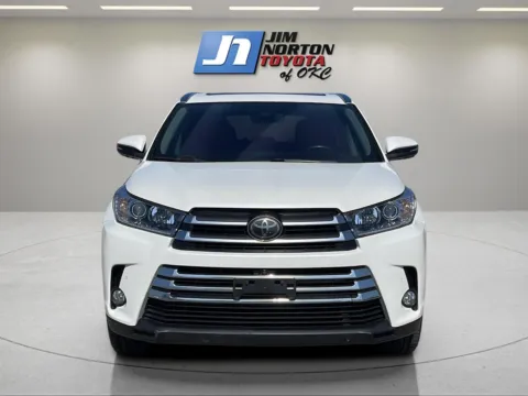 Photos of 2018 Toyota Highlander Limited Platinum for sale in Oklahoma City, OK at Jim Norton Toyota Of OKC