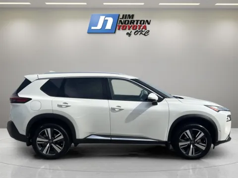 More photos of 2023 NISSAN Rogue SL at Jim Norton Toyota Of OKC, OK