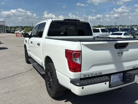 More photos of 2017 Nissan Titan SL at Jim Norton Toyota Of OKC, OK