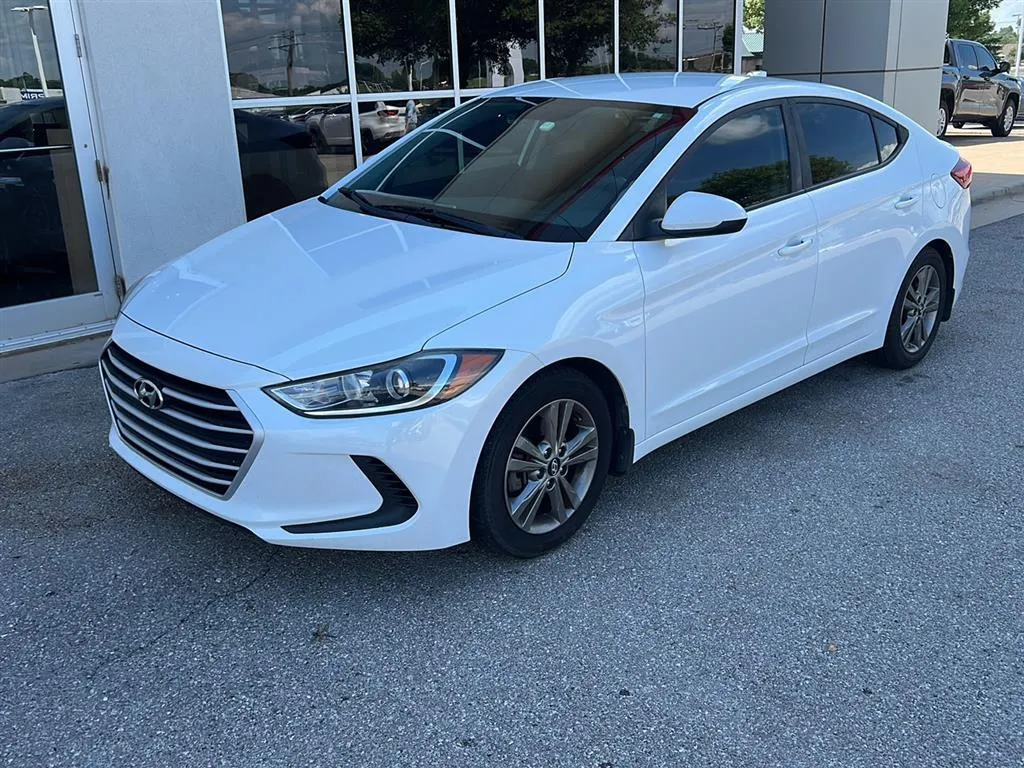 White 2018 Hyundai Elantra SEL for sale in Oklahoma City, OK