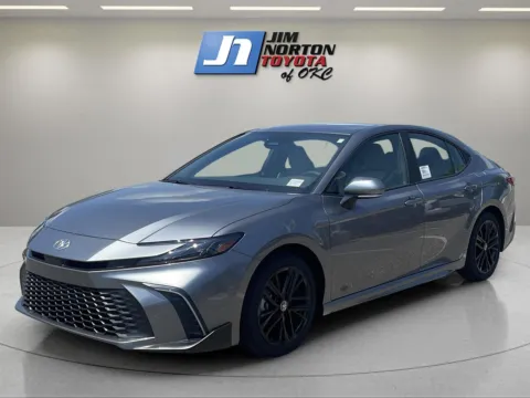 Gray 2025 Toyota Camry SE for sale in Oklahoma City, OK