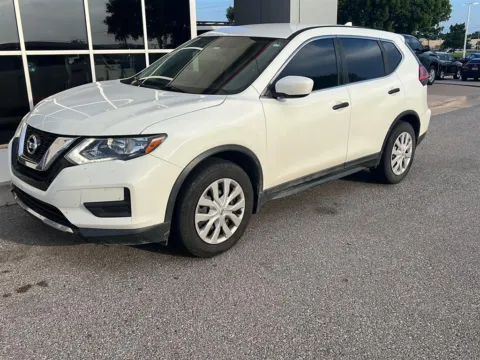 White 2017 Nissan Rogue S for sale in Oklahoma City, OK