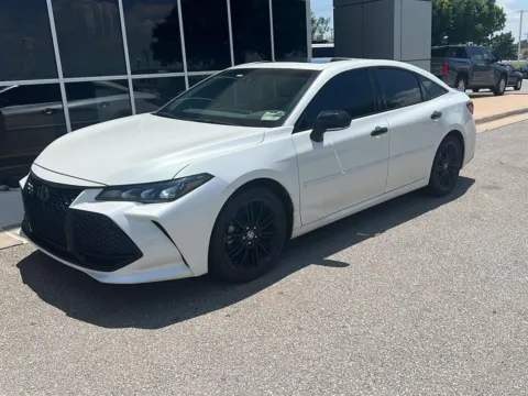 White 2021 Toyota Avalon XSE Nightshade for sale in Oklahoma City, OK
