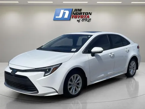 White 2023 Toyota Corolla Hybrid XLE for sale in Oklahoma City, OK