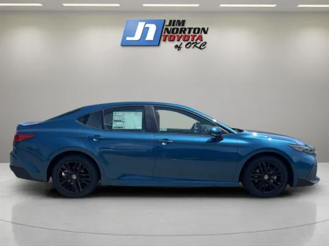 More photos of 2025 Toyota Camry SE at Jim Norton Toyota Of OKC, OK