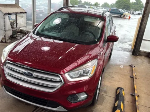 Red 2018 Ford Escape SEL for sale in Oklahoma City, OK