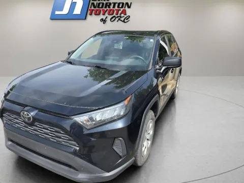 Black 2019 Toyota RAV4 LE for sale in Oklahoma City, OK
