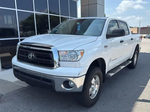 White 2013 Toyota Tundra 4WD Truck GRADE for sale in Oklahoma City, OK