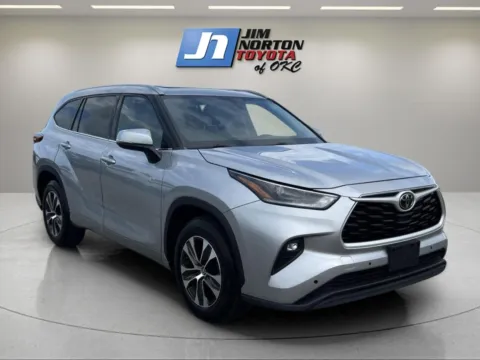 Another view of 2021 Toyota Highlander XLE for sale in Oklahoma City, OK at Jim Norton Toyota Of OKC