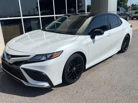 White 2023 Toyota Camry XSE V6 for sale in Oklahoma City, OK