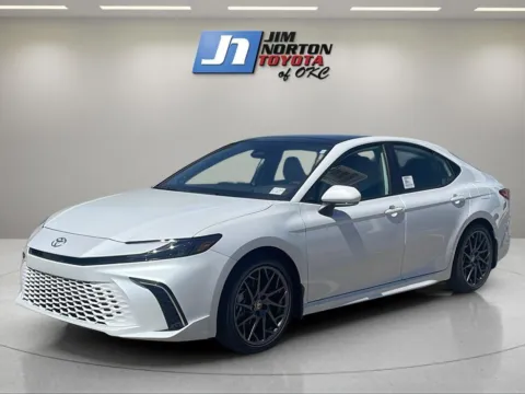 Unknown 2025 TOYOTA Camry Hybrid for sale in Oklahoma City, OK