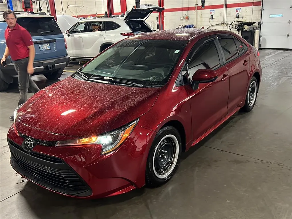 Red 2023 Toyota Corolla LE for sale in Oklahoma City, OK